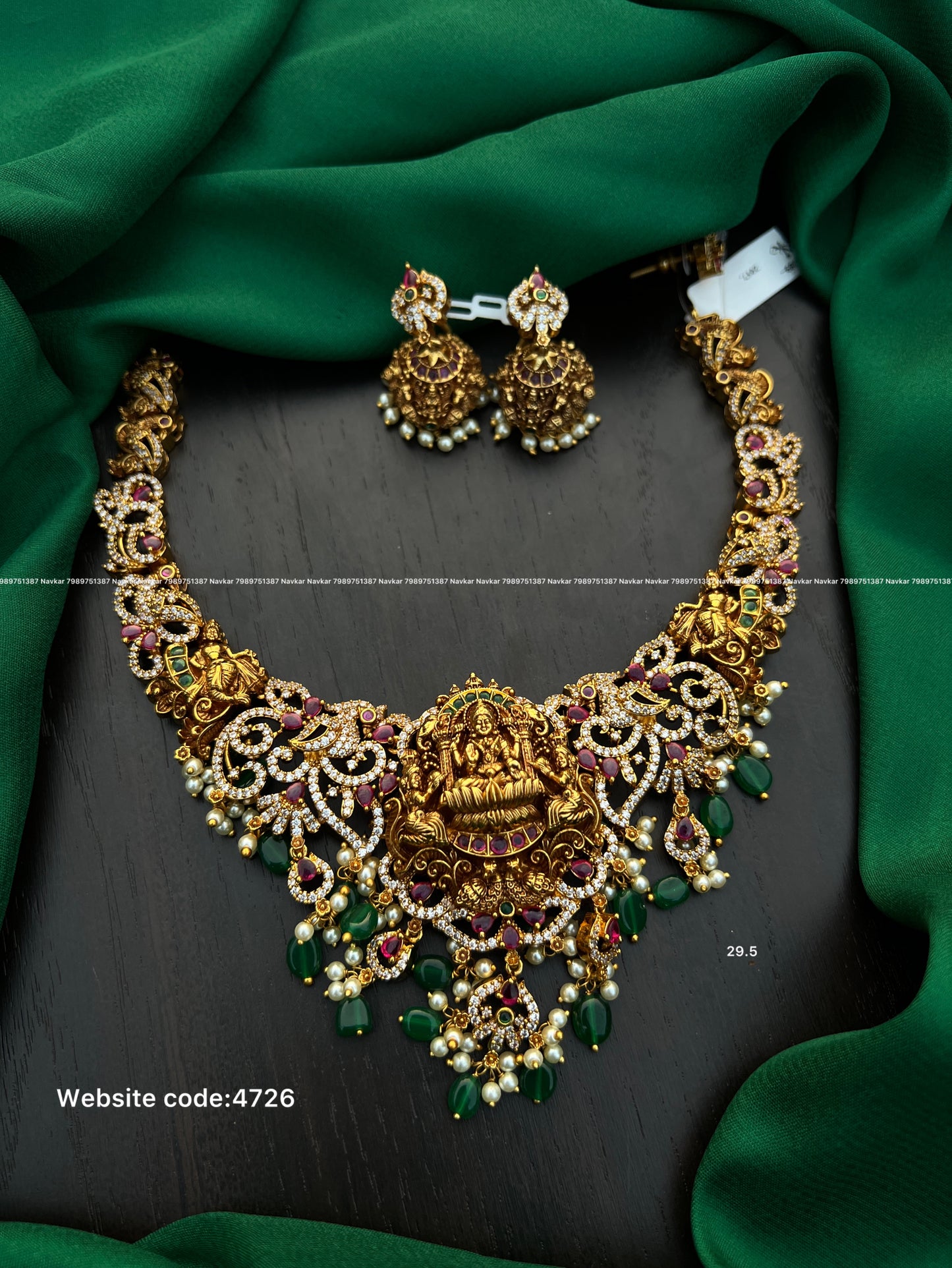 Matt necklace