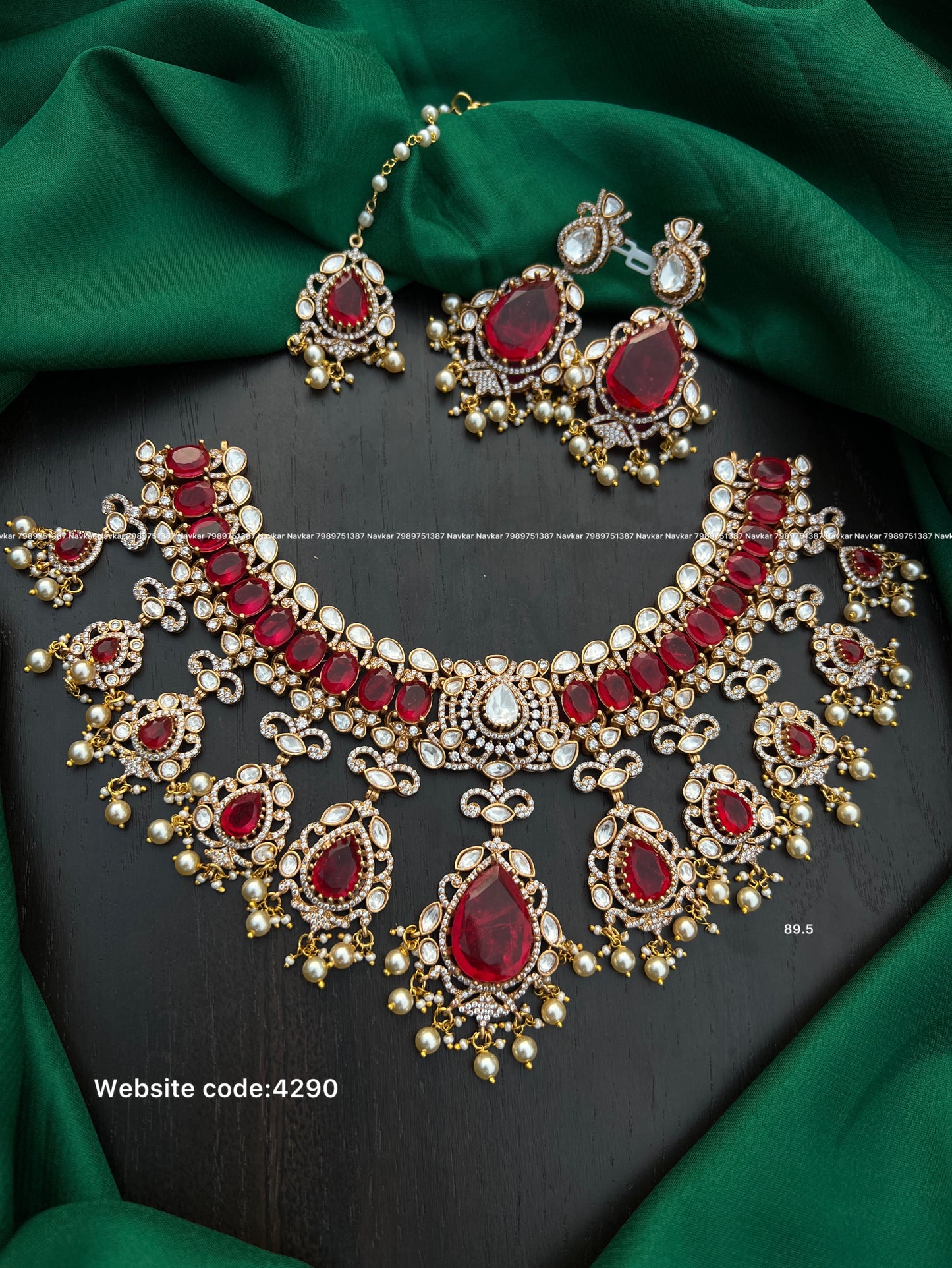 Mossanite necklace