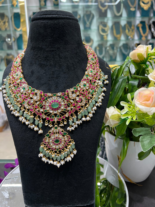 Jadaukundan necklace