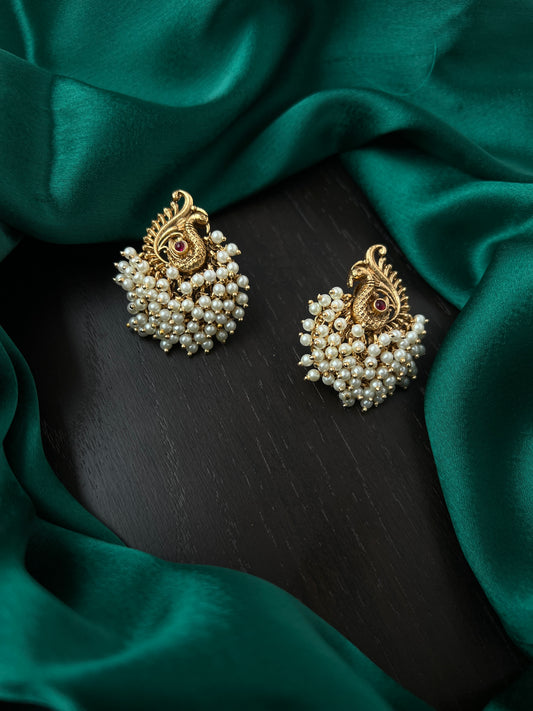Mat earrings