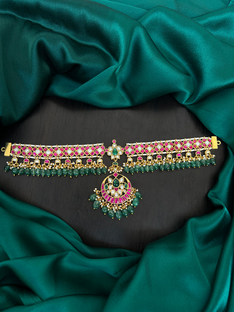 Kundan choker