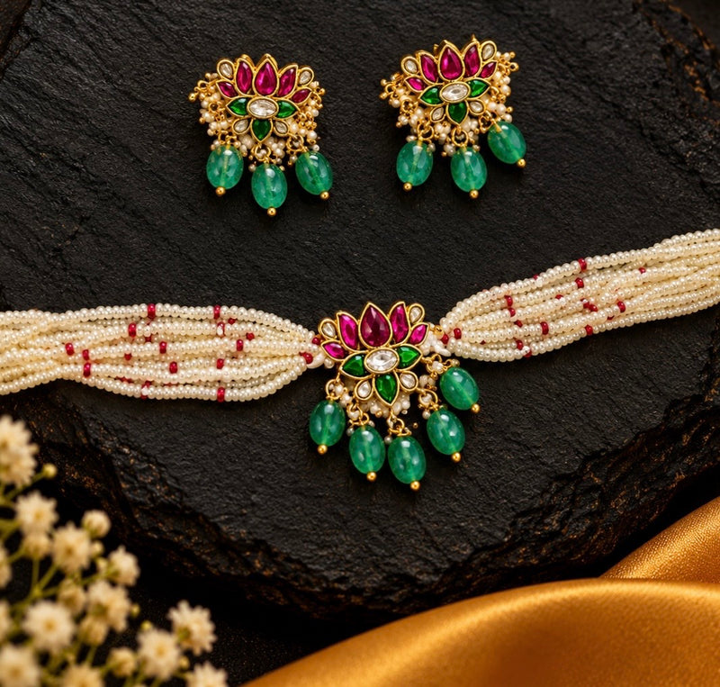 Kundan choker