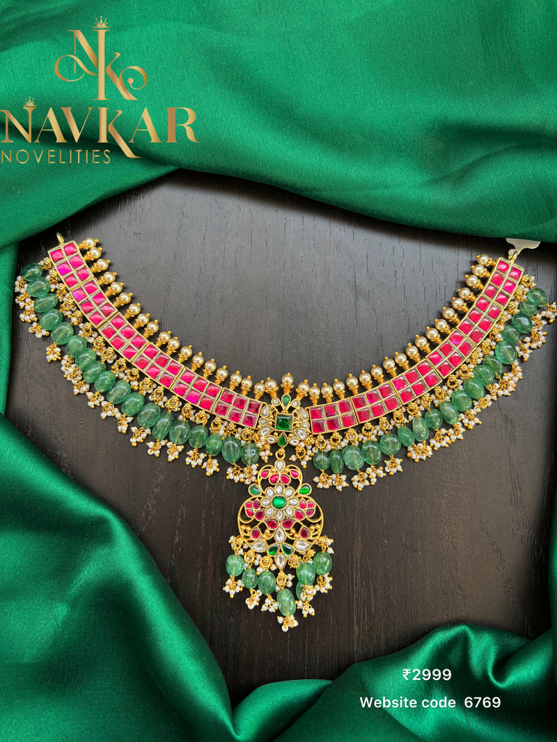 Kundan necklace