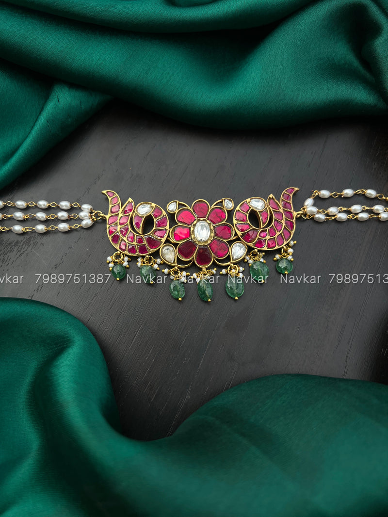 ￼ Kundan Choker
