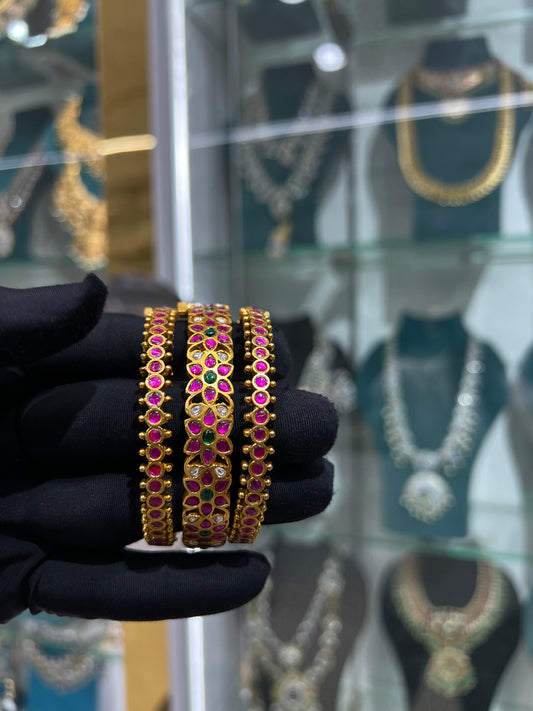Kundan Bangels