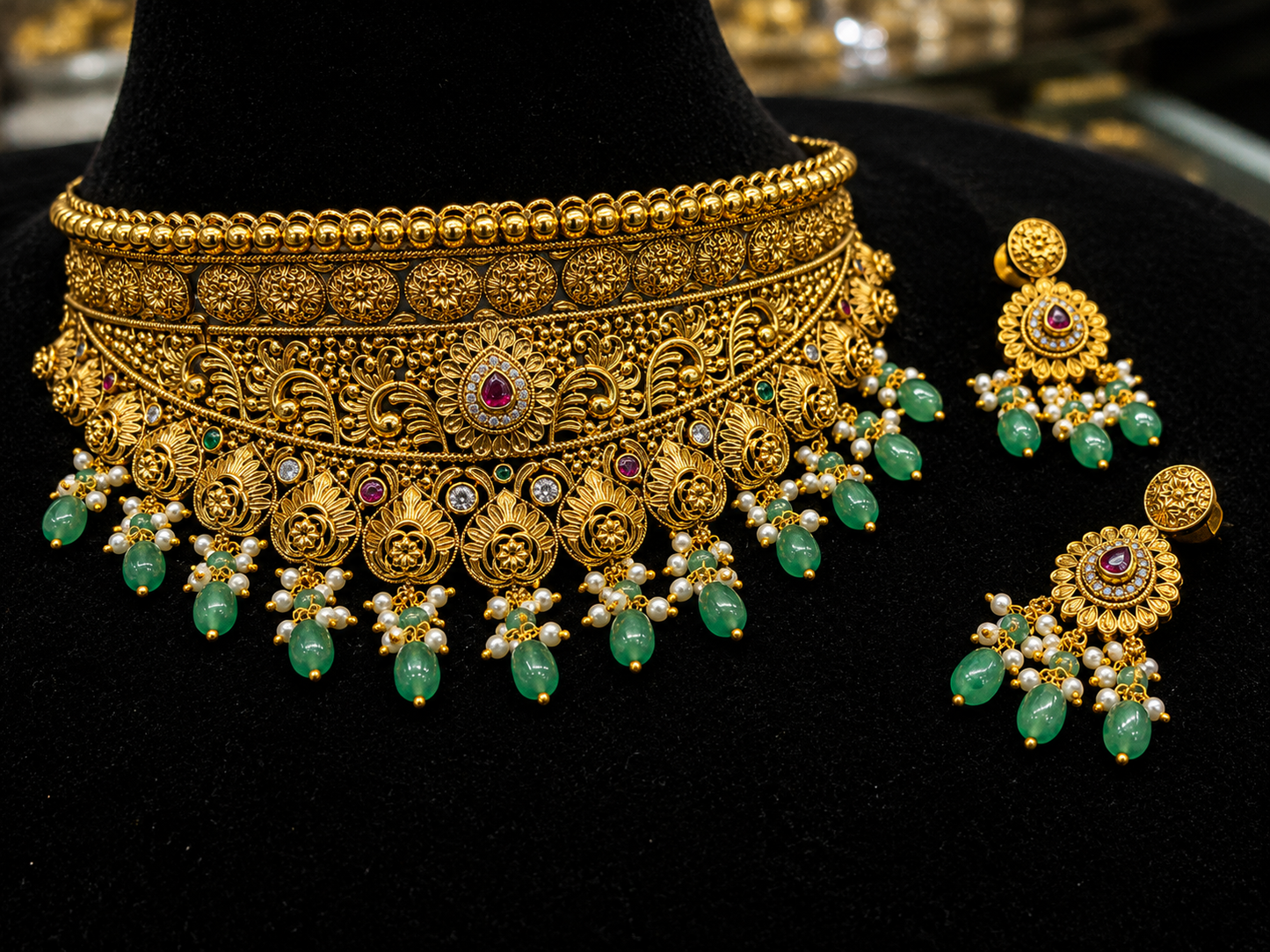 Nagshi Choker