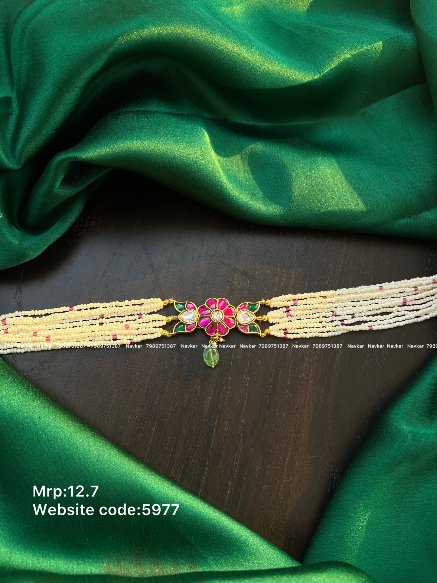 Kundan choker