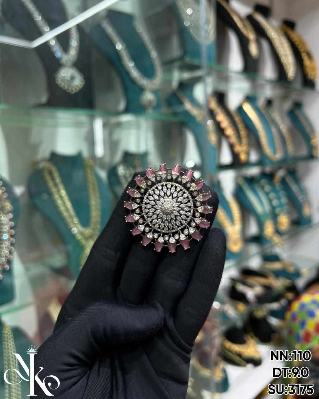 VICTORIYA FINGER RING