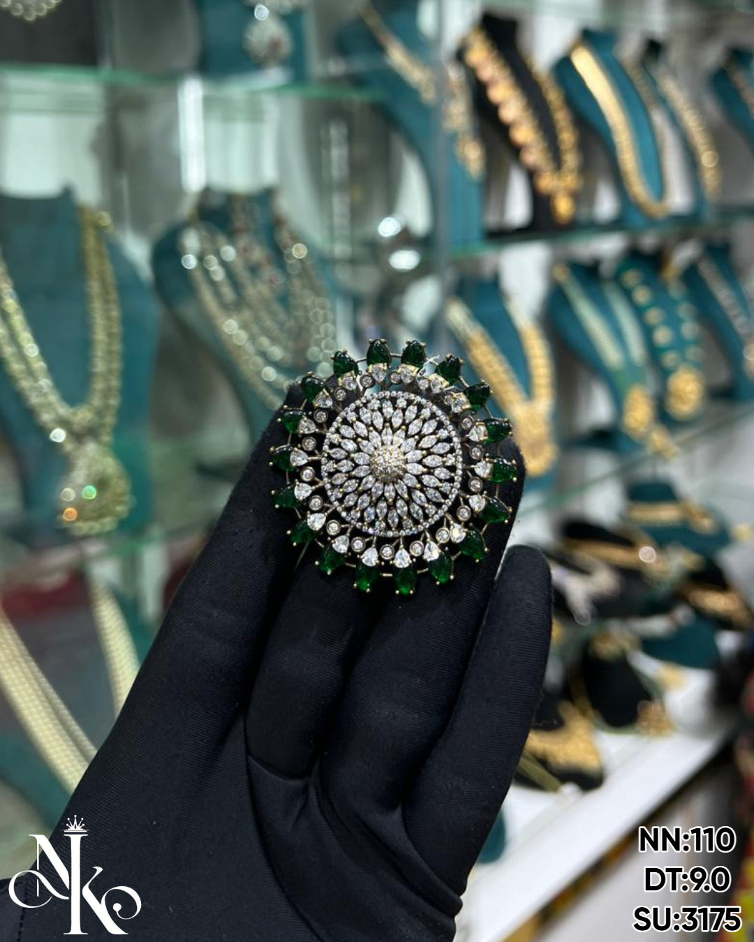 VICTORIYA FINGER RING