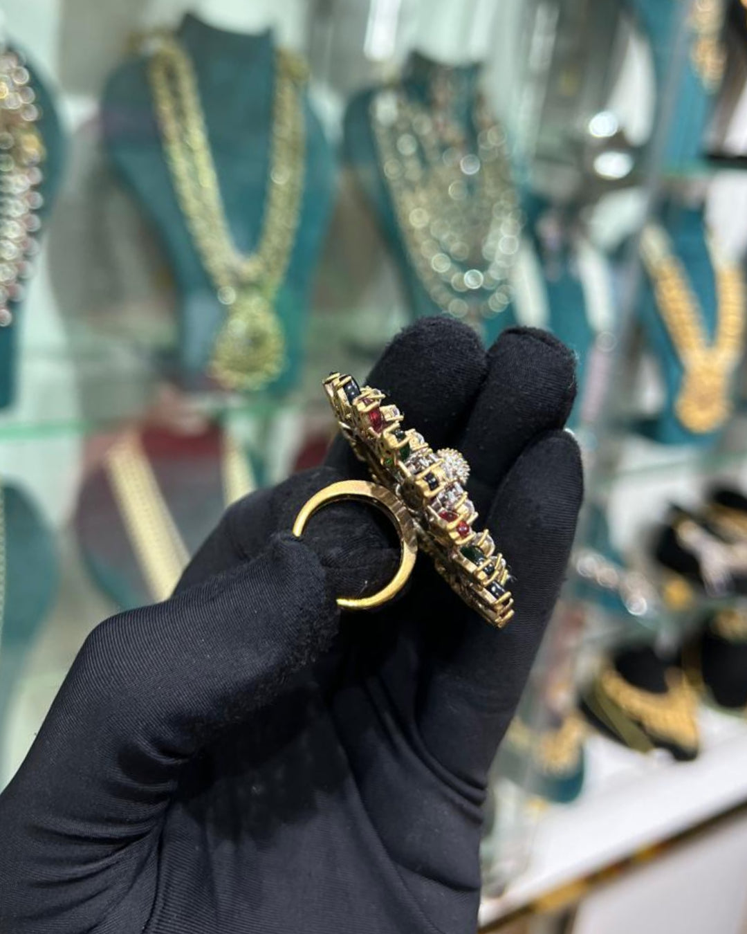 VICTORIYA FINGER RING