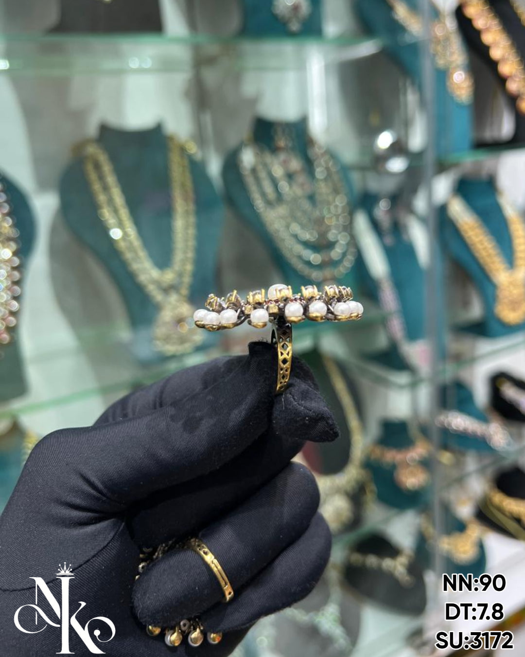 VICTORIYA FINGER RING