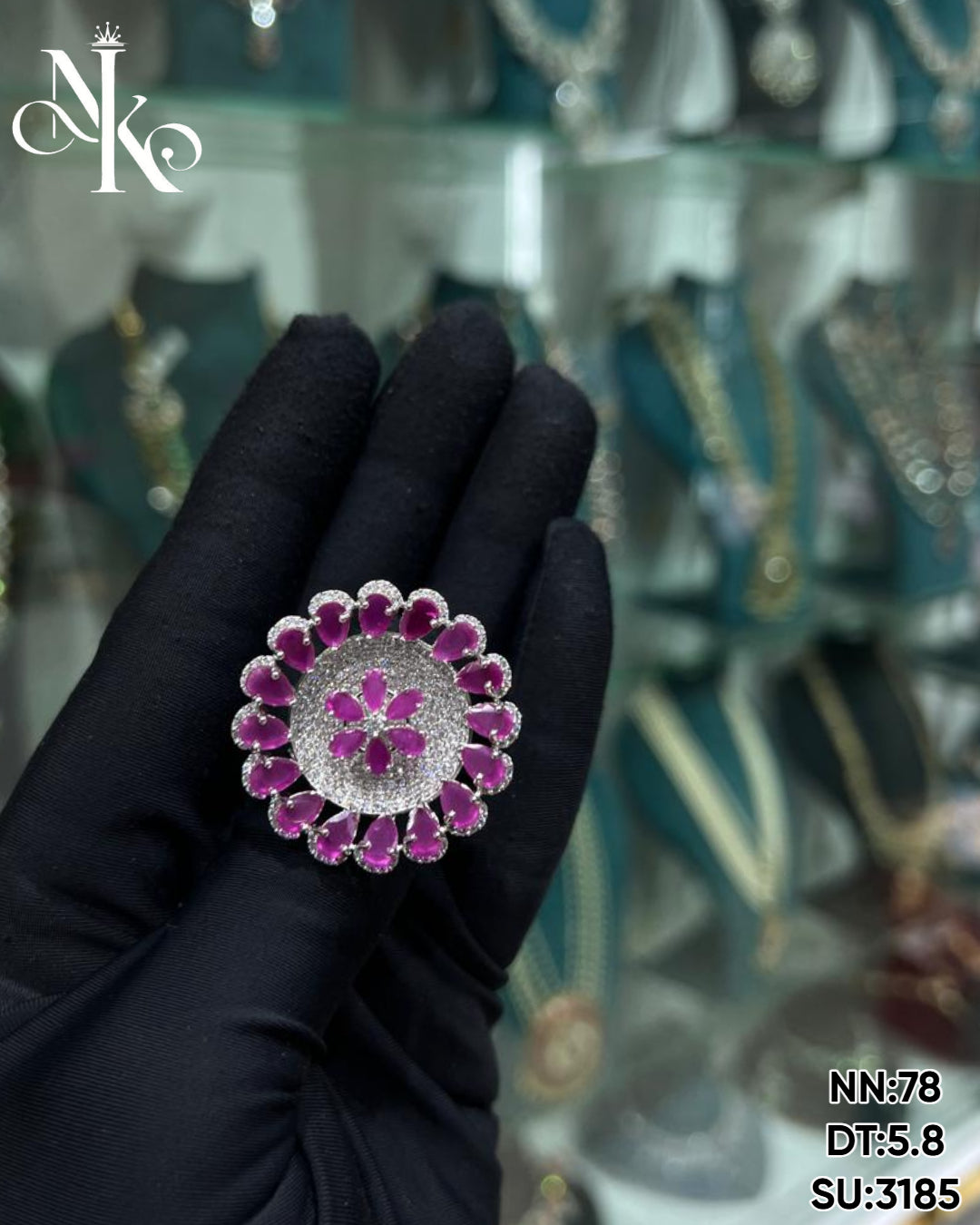 VICTORIYA FINGER RING