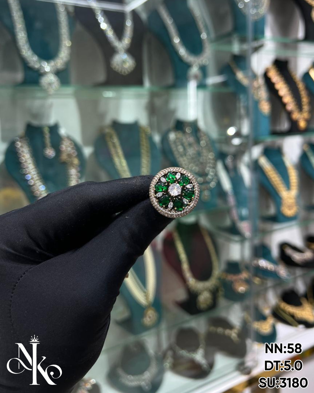 VICTORIYA FINGER RING