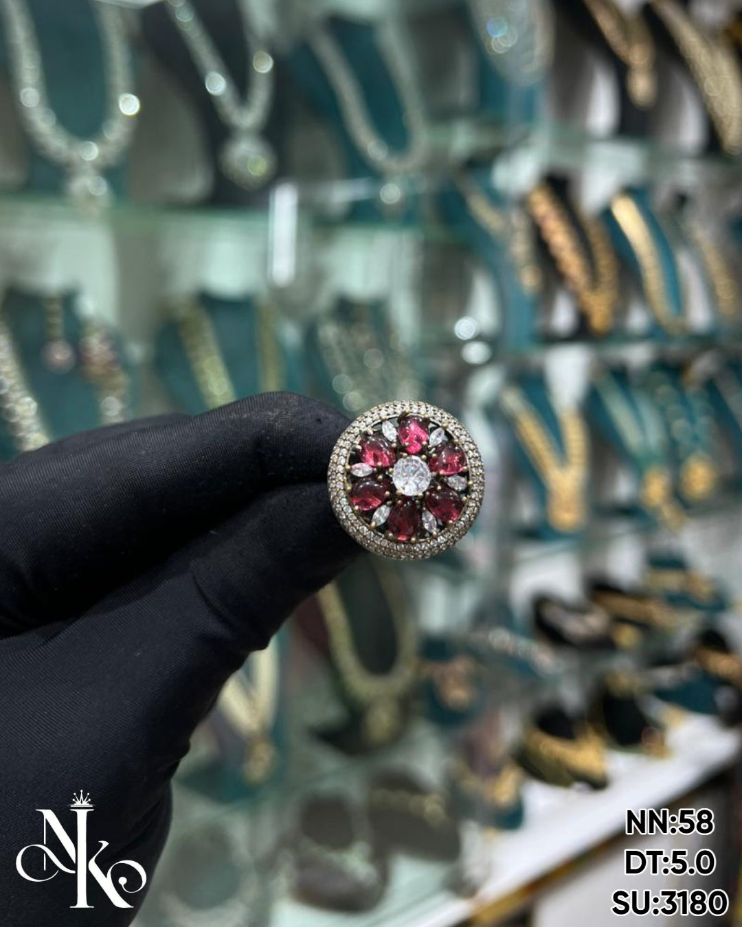 VICTORIYA FINGER RING