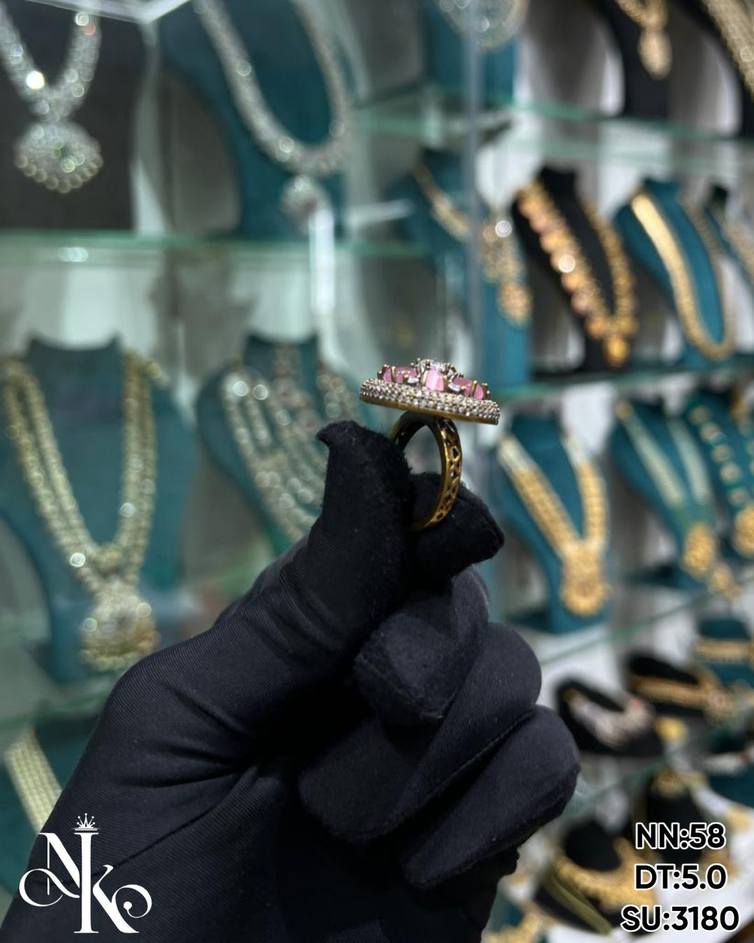 VICTORIYA FINGER RING