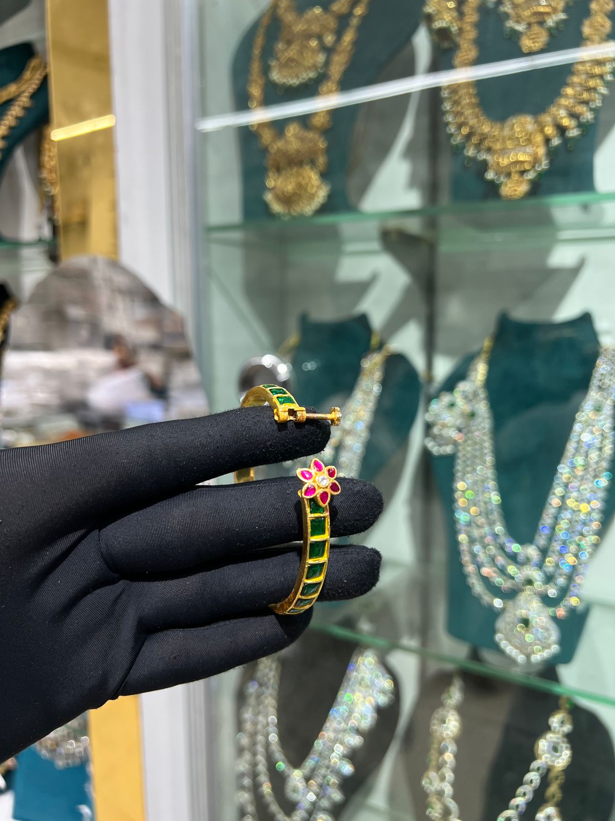 KUNDAN BANGLES SINGLE LINE (SINGLE - 1 QTY)