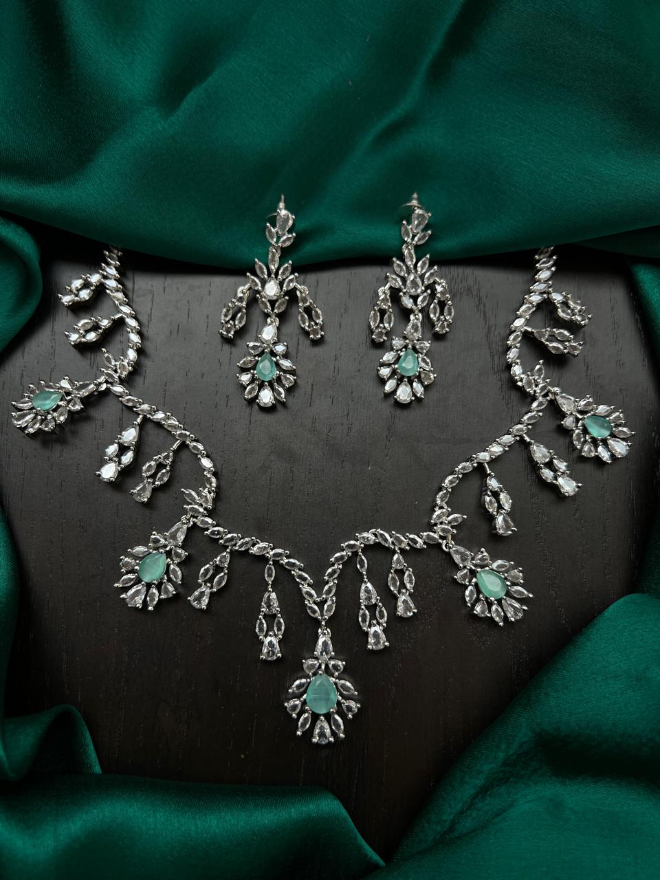 Silver polish fancy necklace