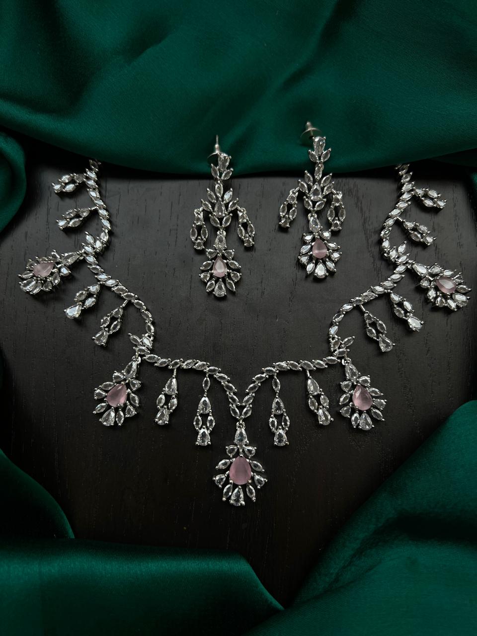 Silver polish fancy necklace