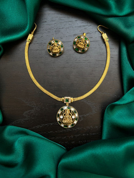 Jadaukundan naan chain