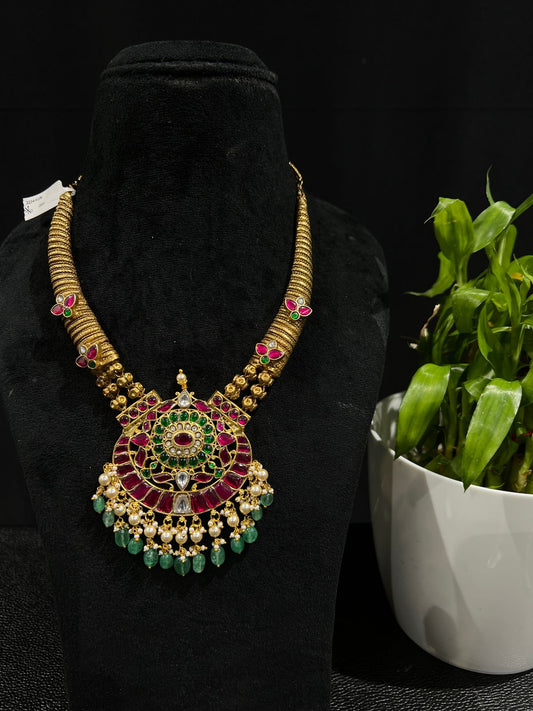 Kundan Kanti necklace