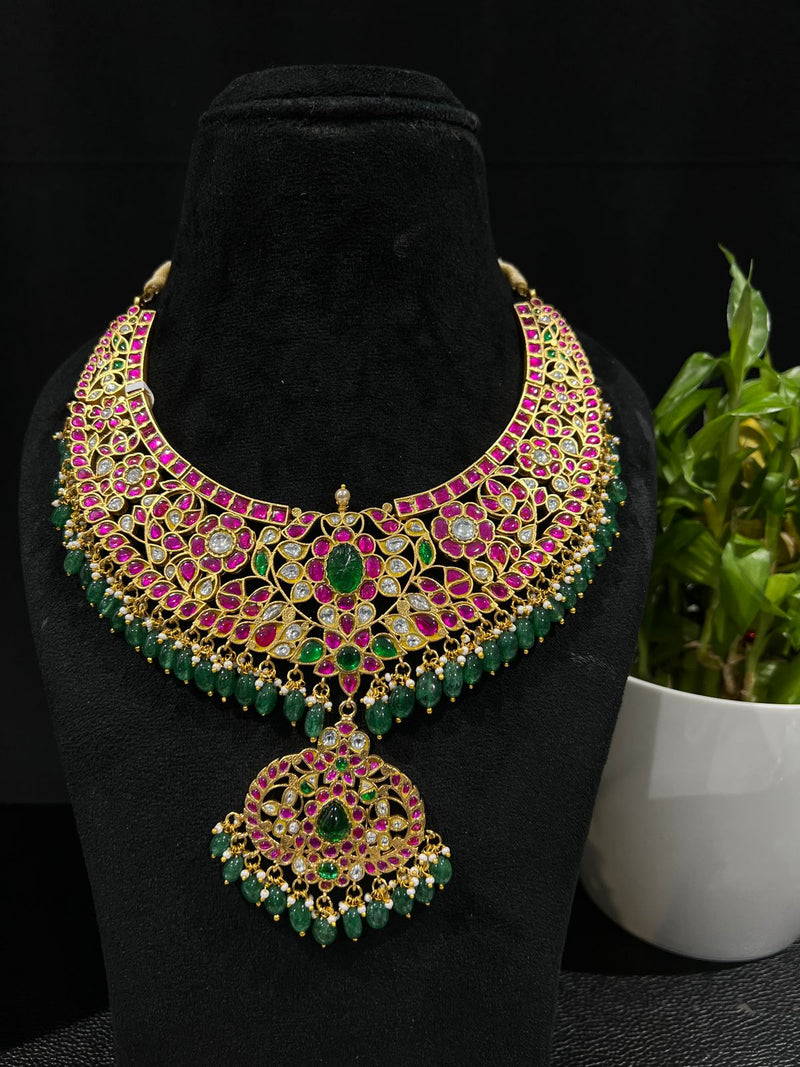 Kundan necklace