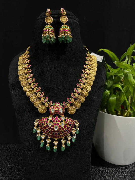 Kundan kaasu maala