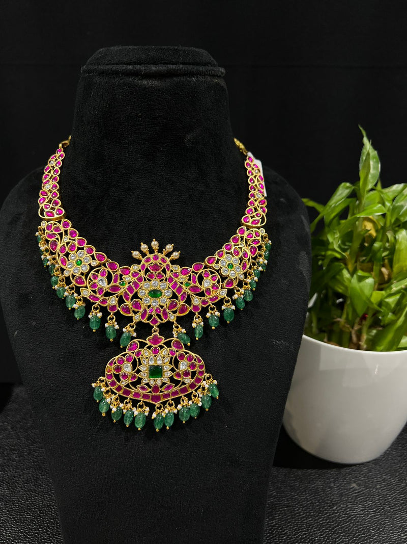 Kundan necklace