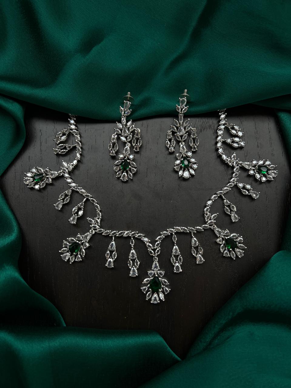 Silver polish fancy necklace